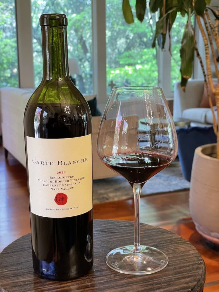 Carte Blanche Cabernet Sauvignon Beckstoffer Missouri Hopper Vineyard bottle and glass